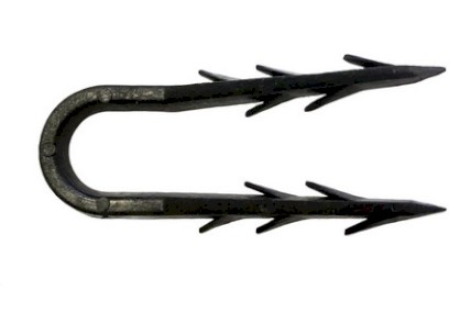 Příchytka pro přichycení trubky 16-18 mm dlouhá - 85 mm